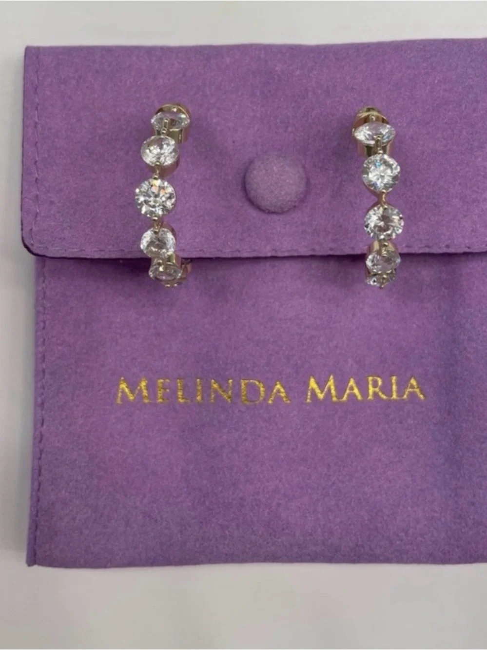 Melinda Maria She’s an Icon 1” hoops - Picture 5 of 7